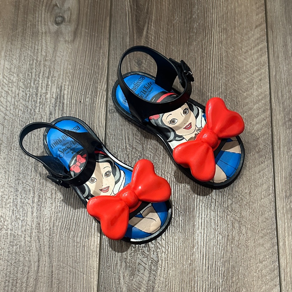 Mini Melissa Kids Sandals with Red Bow and Black Straps / Snow White / Size 9